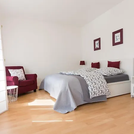 Falkenstein Apartament *